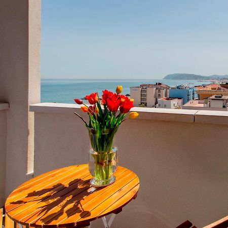 Hotel Alexandra - Beach Front - Healthy Xxl Breakfast & Brunch Until 12 30 - Parking Included Misano Adriatico Exterior foto